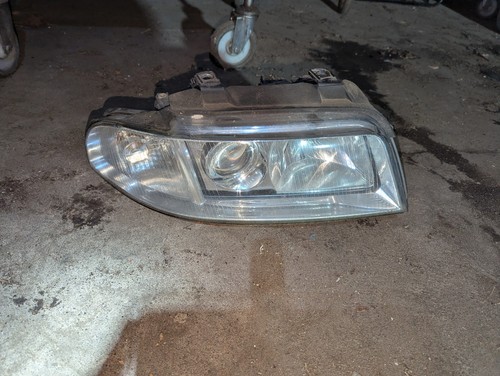 Audi facelift halogen - a4,